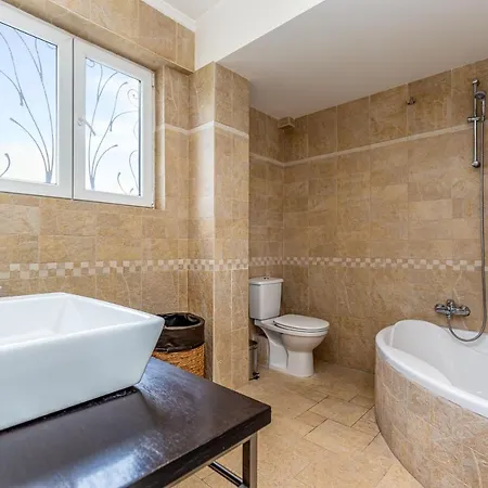 Vilă Crystal Pouládes