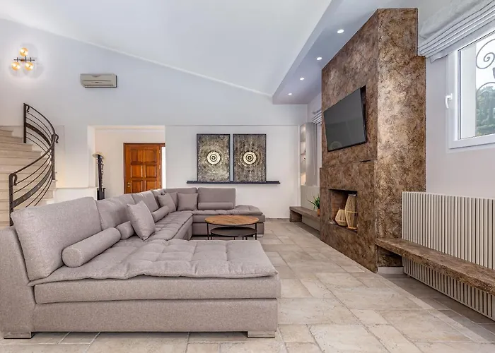 Crystal Villa